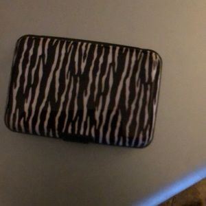 ID zebra wallet